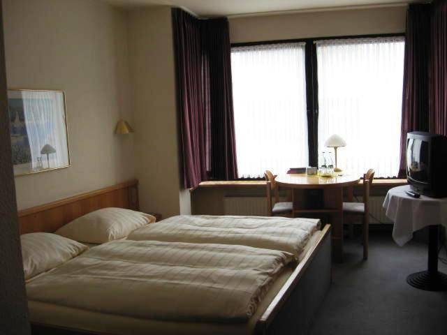 Hotel Pfälzer Hof, Zum Schokoladengießer Rodalben Zimmer foto